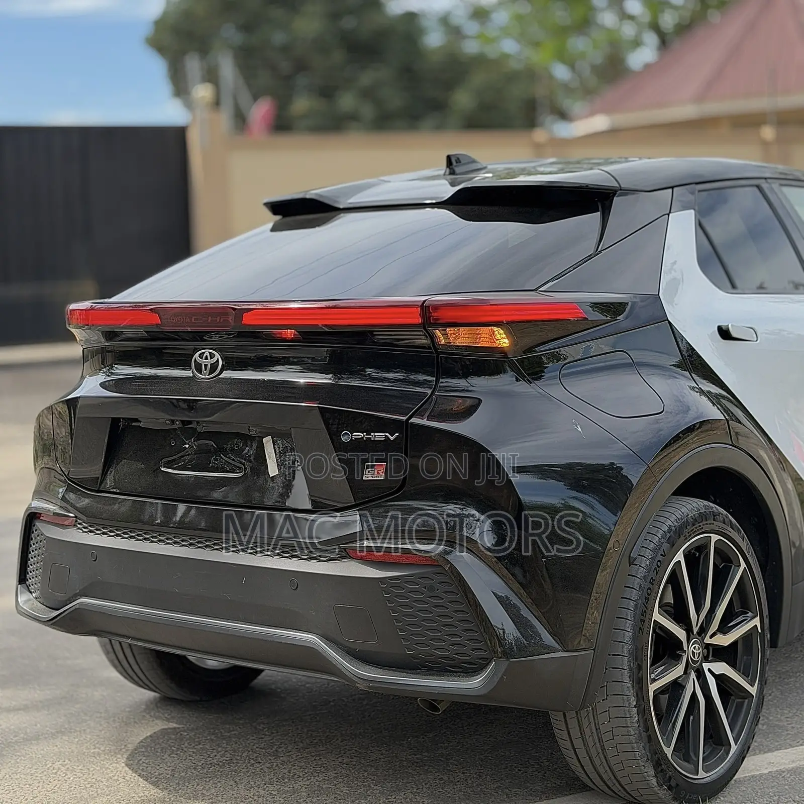 Toyota C-HR 2025 Off white