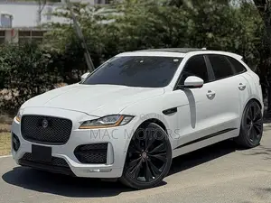 Jaguar F-Pace 2018 White