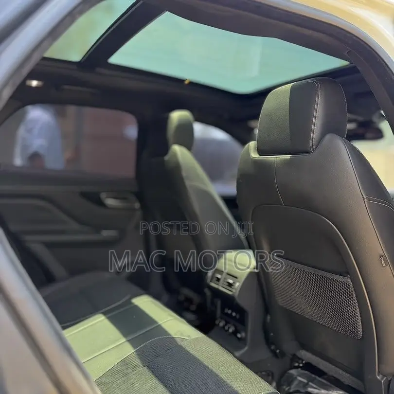 Jaguar F-Pace 2018 White