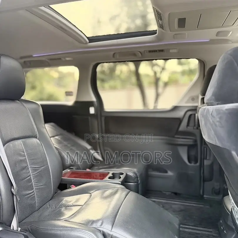 Toyota Alphard 2009 White