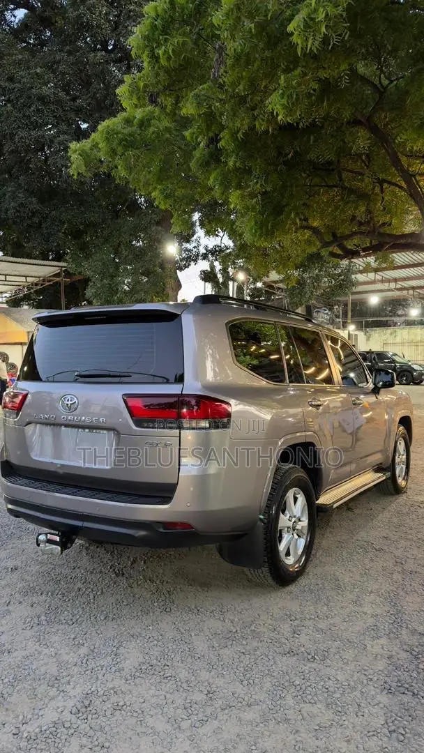 Toyota Land Cruiser 2023 Beige