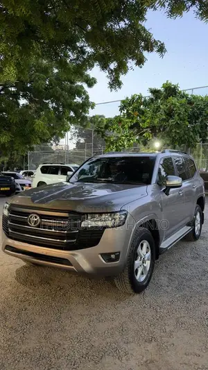 Toyota Land Cruiser 2023 Beige