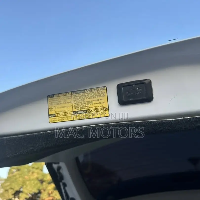 Toyota Harrier 2007 White