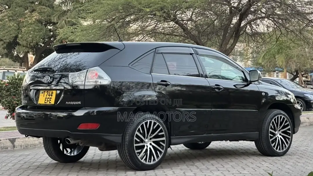 Toyota Harrier 2.4 2006 Black