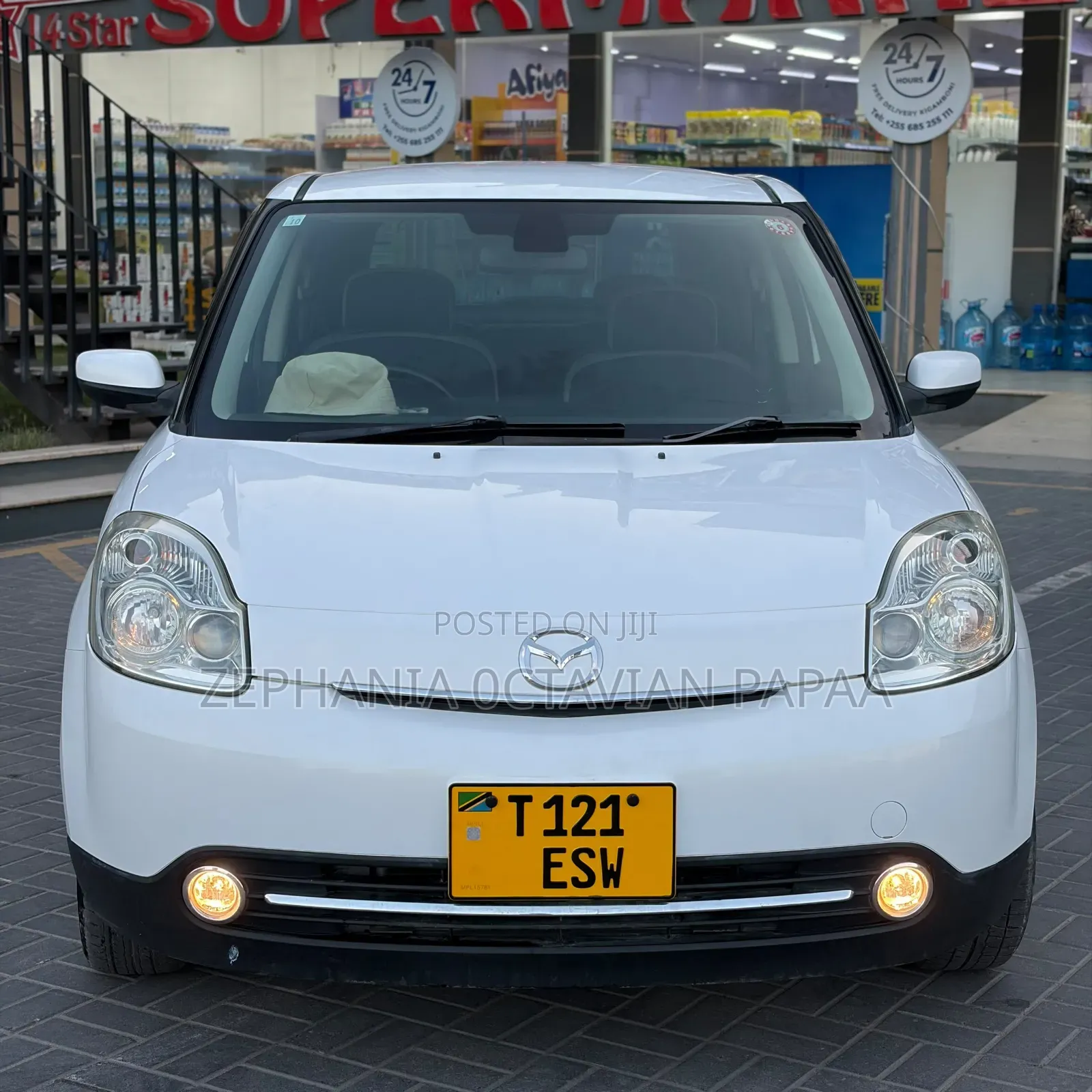 Mazda Verisa 2010 White