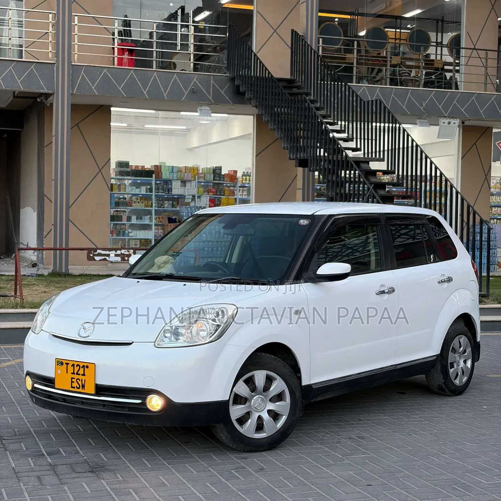 Mazda Verisa 2010 White