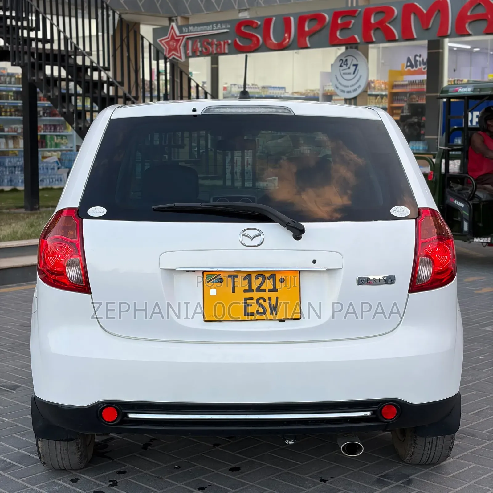 Mazda Verisa 2010 White