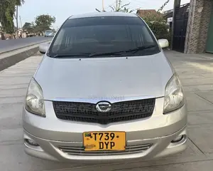 Toyota Corolla Spacio 2002 Silver