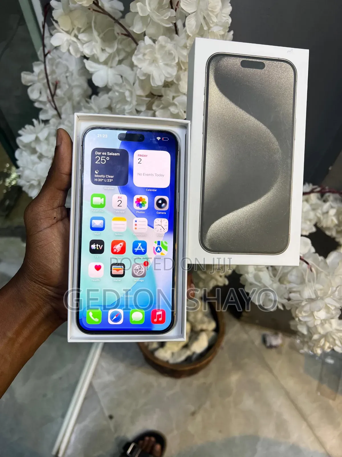New Apple iPhone 15 Pro Max 256 GB Silver