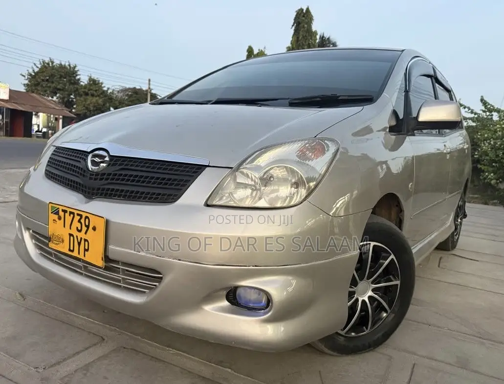 Toyota Corolla Spacio 2002 Silver