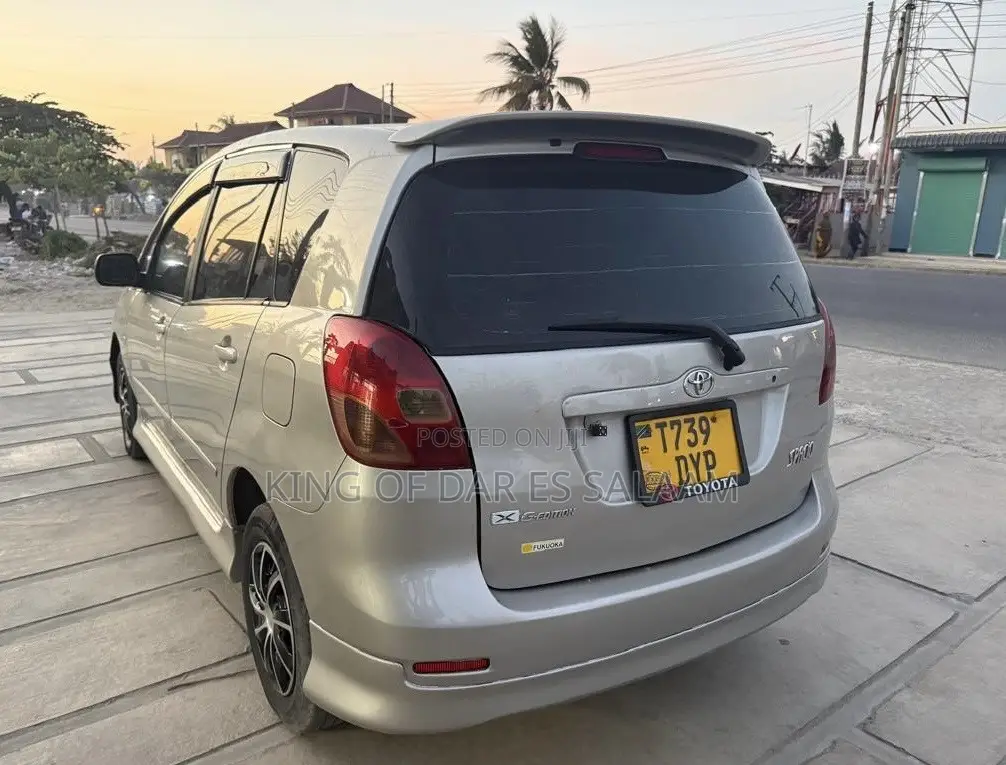 Toyota Corolla Spacio 2002 Silver