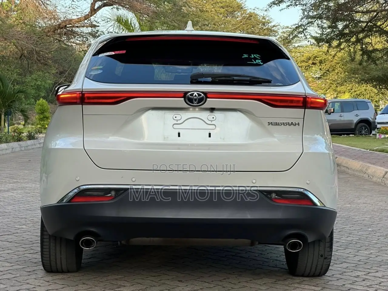 Toyota Harrier 2.0 2020 White