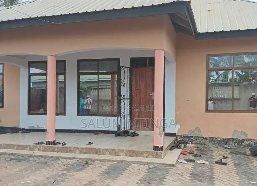 4bdrm House in Bunju for sale
