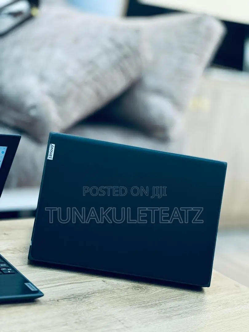 Laptop Lenovo 300e 4GB Intel Pentium SSD 128GB
