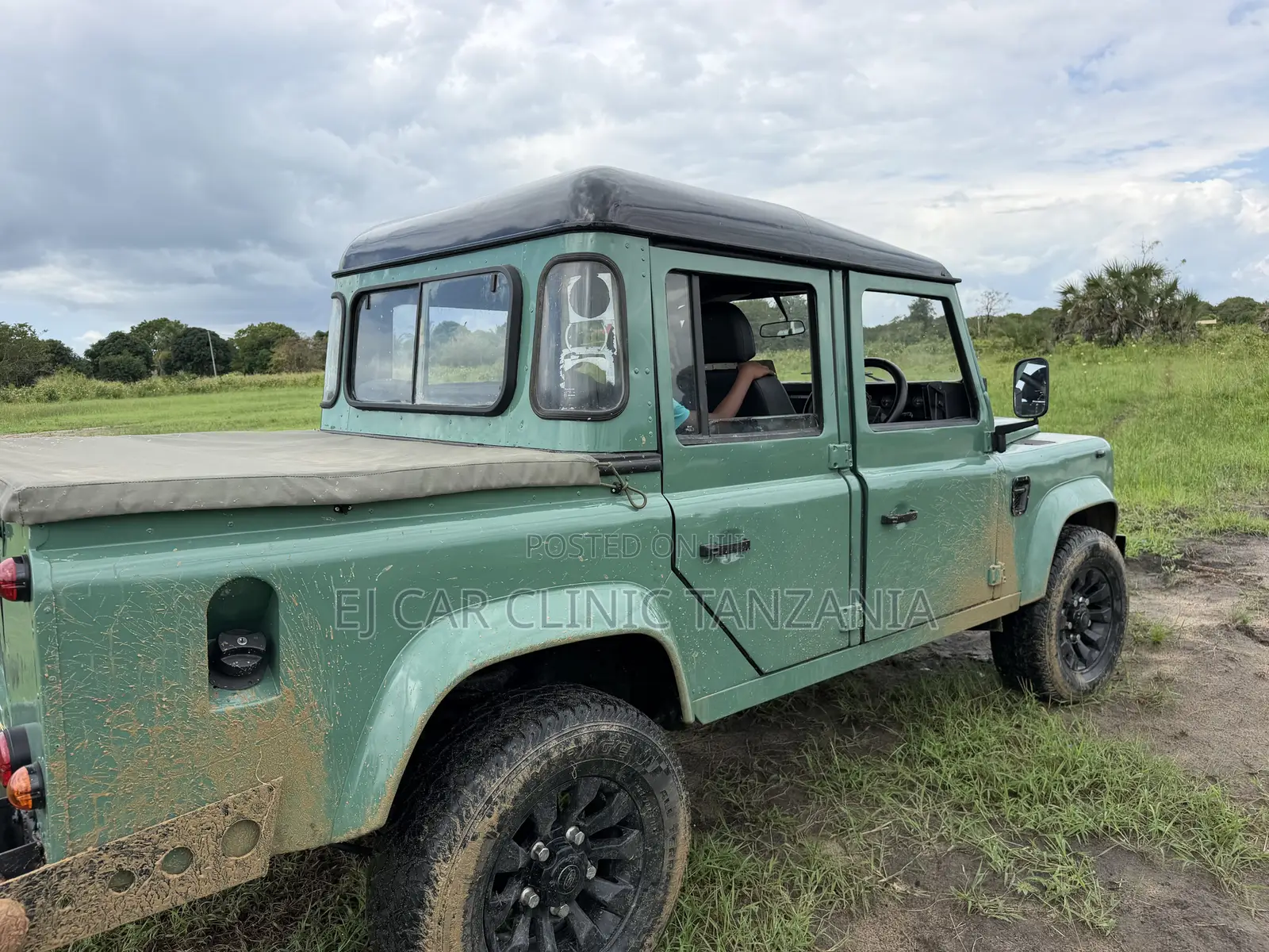 Land Rover Defender 1995 Green