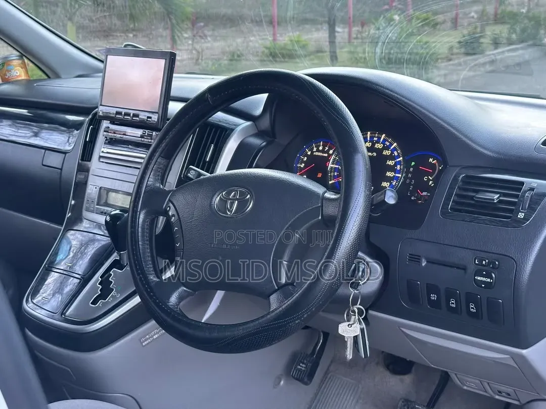 Toyota Alphard 2007 White