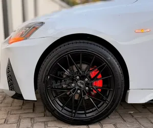 Toyota Lexcen 2010 White
