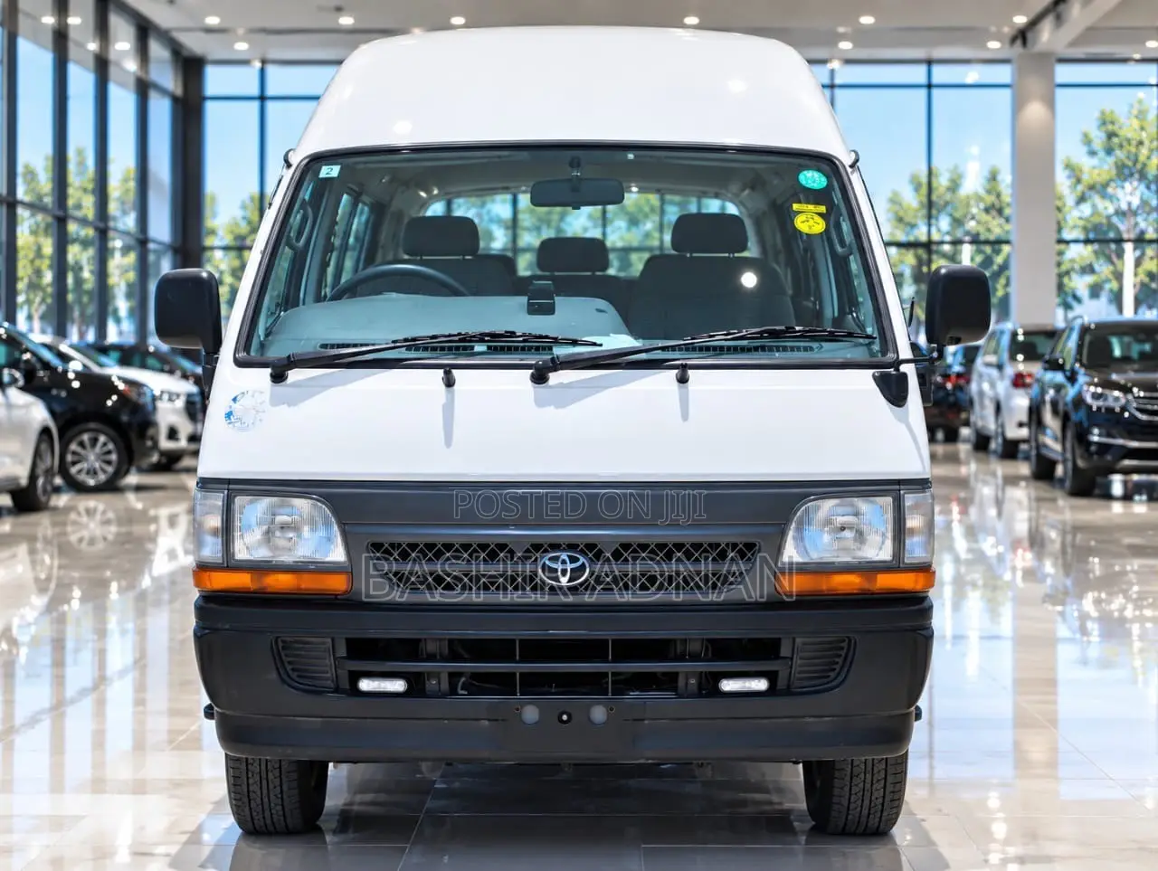 Toyota HiAce 1998 White