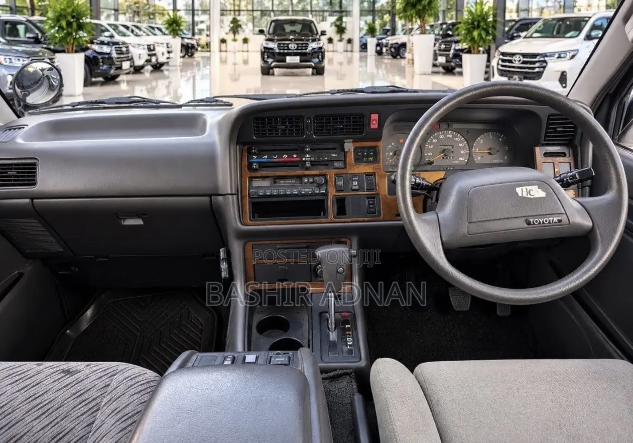 Toyota HiAce 1996 Grey