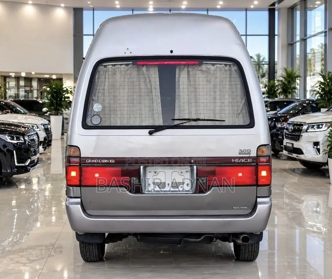 Toyota HiAce 1996 Grey