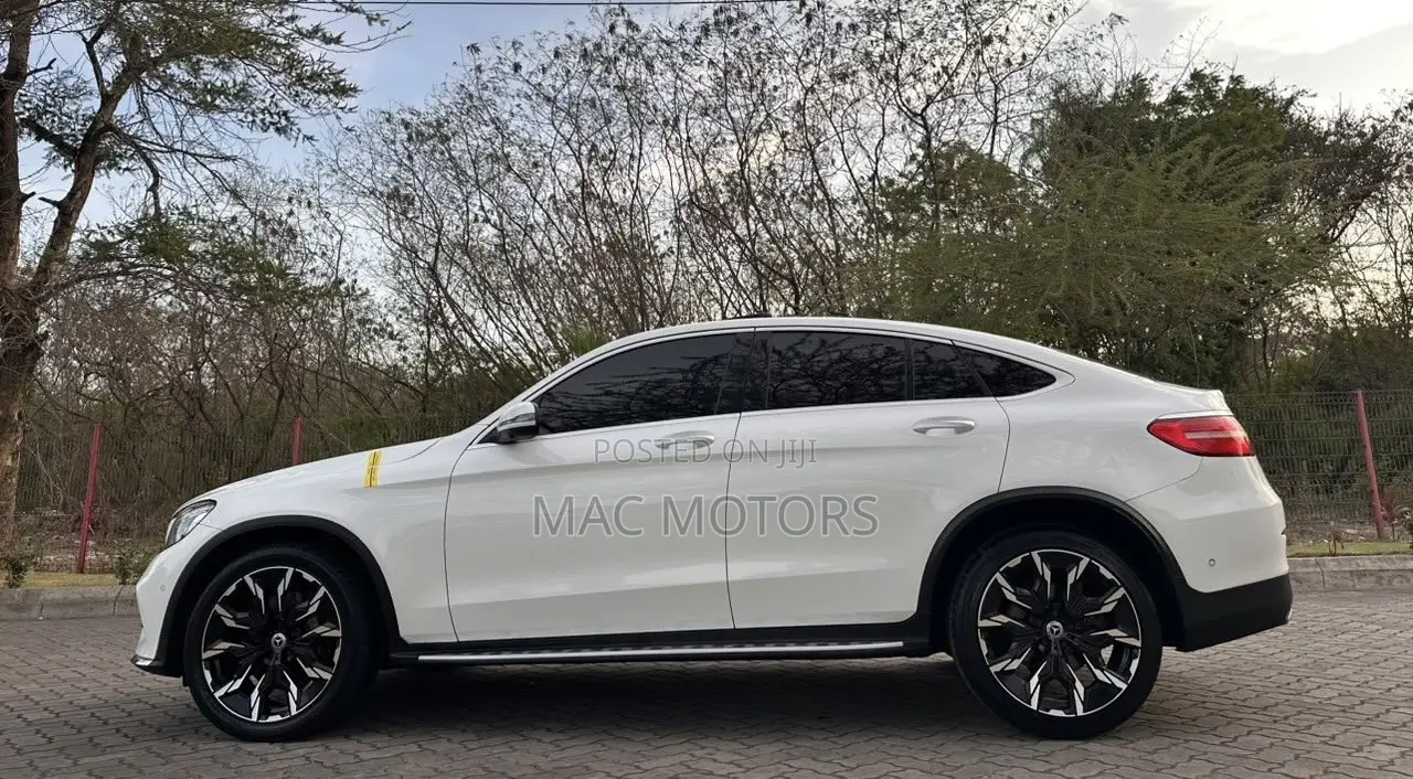 Mercedes-Benz GLC-Class 2017 White