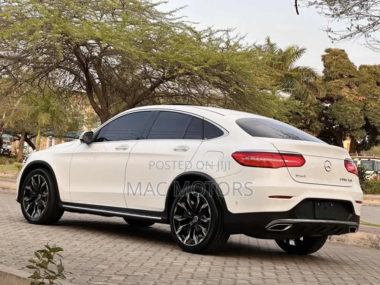 Mercedes-Benz GLC-Class 2017 White