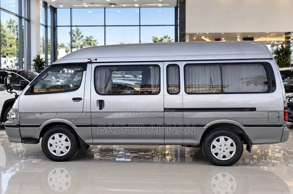 Toyota HiAce 1996 Grey