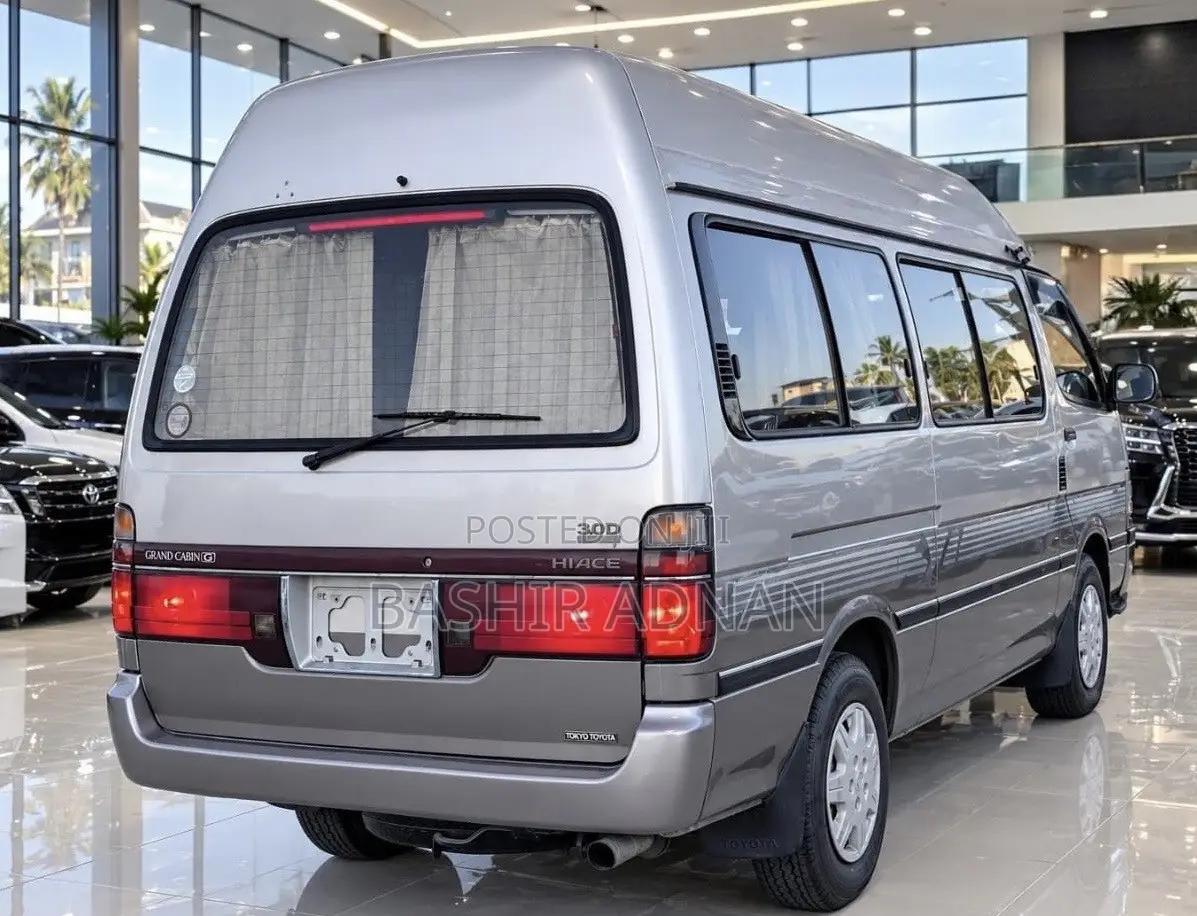 Toyota HiAce 1996 Grey