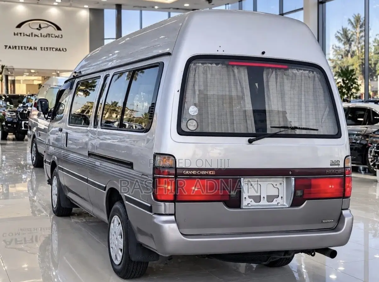Toyota HiAce 1996 Grey