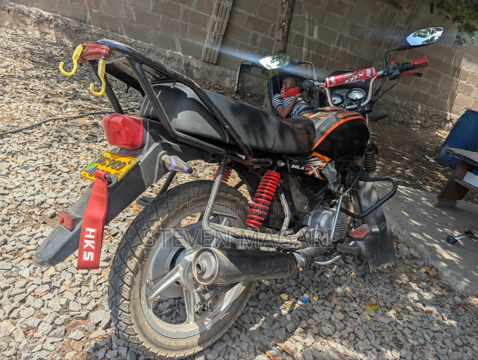 TVS 2023 Black