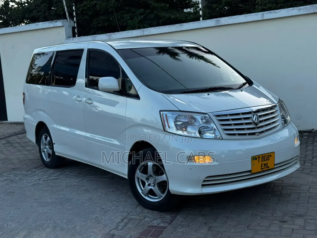 Toyota Alphard 2006 White