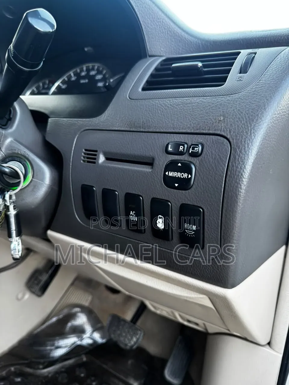 Toyota Alphard 2006 White