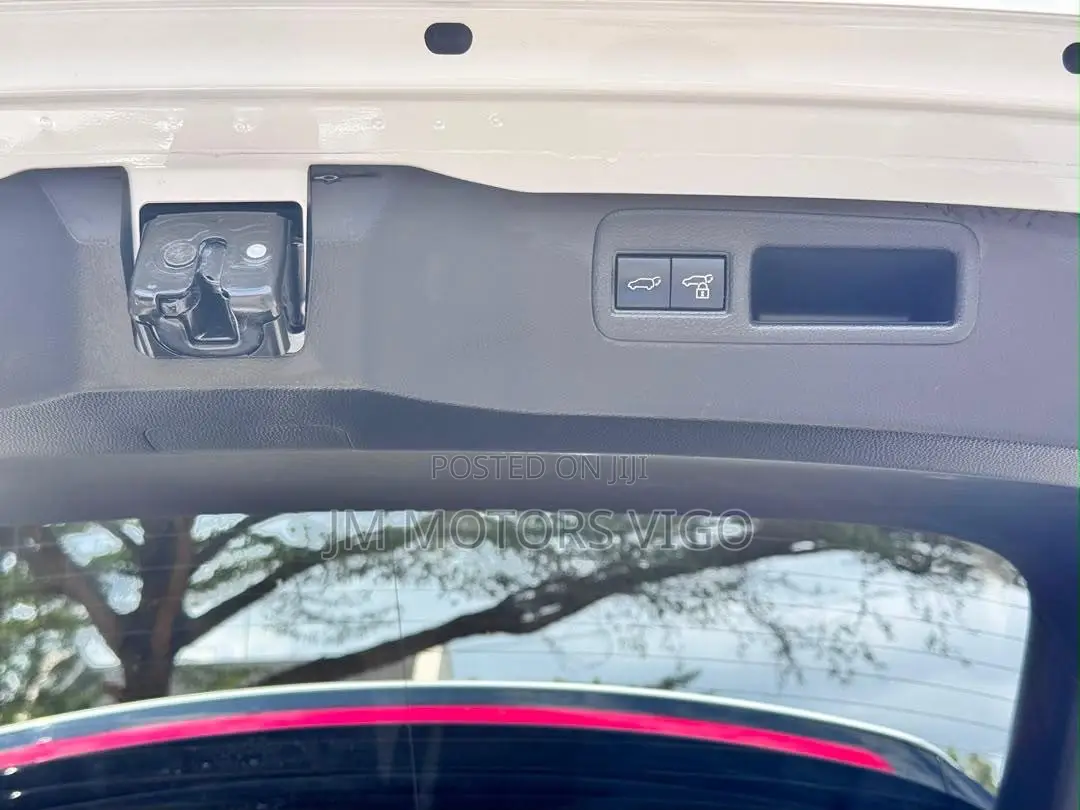 Toyota Harrier 2021 Pearl