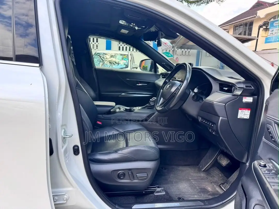 Toyota Harrier 2021 Pearl