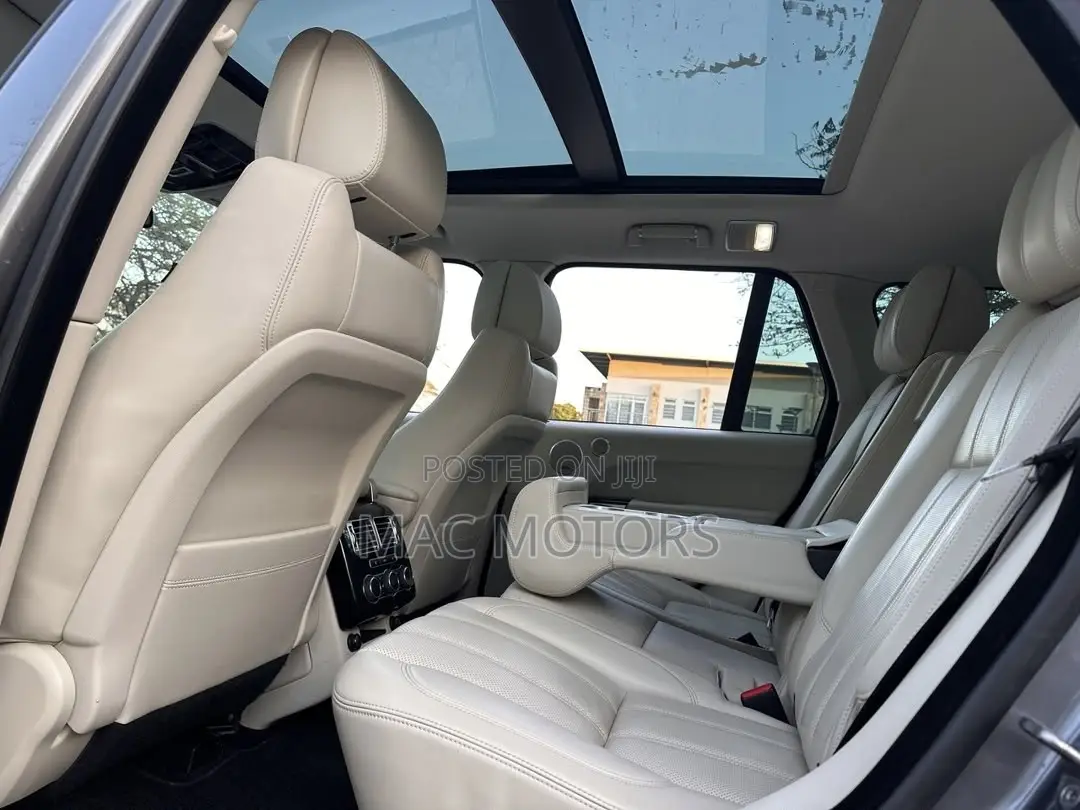 Land Rover Range Rover Vogue 2015 Gray