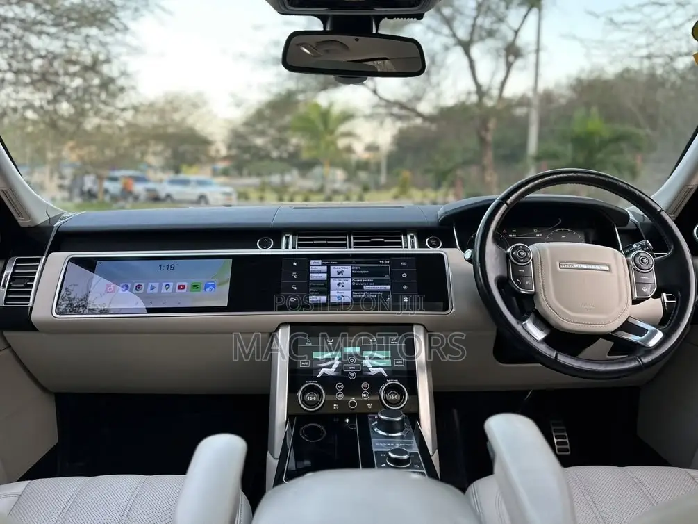 Land Rover Range Rover Vogue 2015 Gray