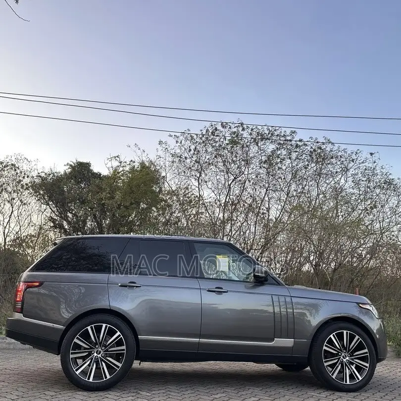 Land Rover Range Rover Vogue 2015 Gray