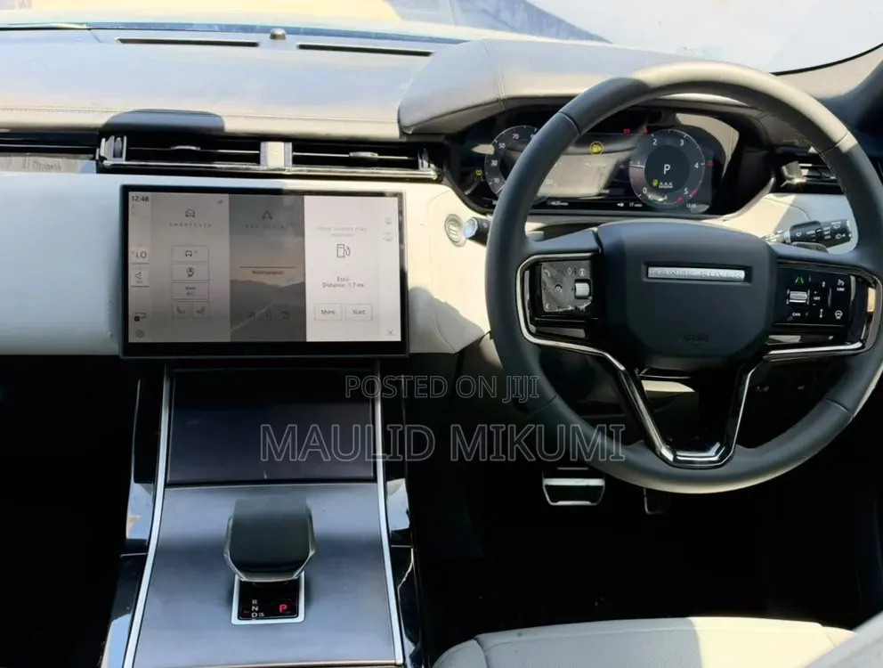 Land Rover Range Rover Velar 2025 Green