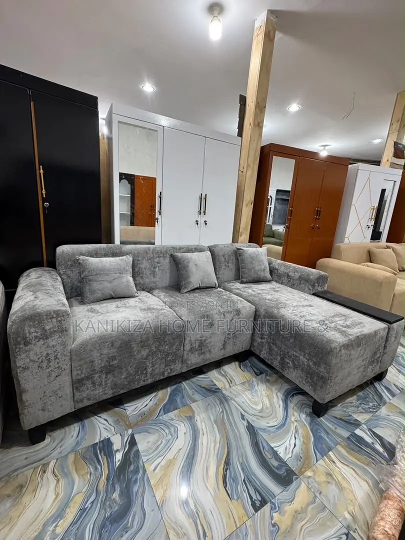 Modern and Luxury Sofa Set Ya Watu 4