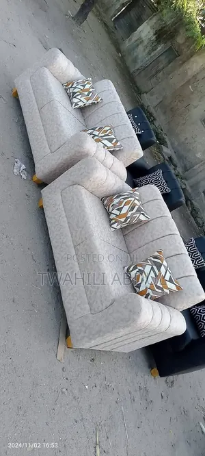 Sofa Ya Watu Wawili