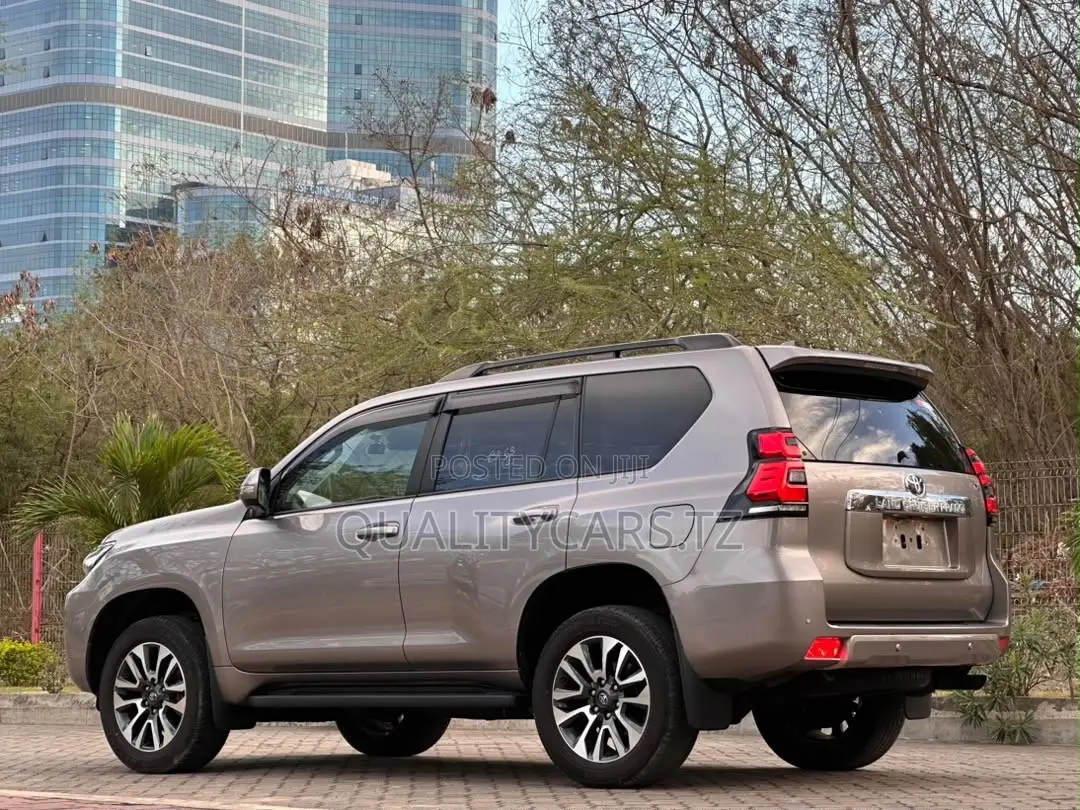 Toyota Land Cruiser Prado 2.7 2023
