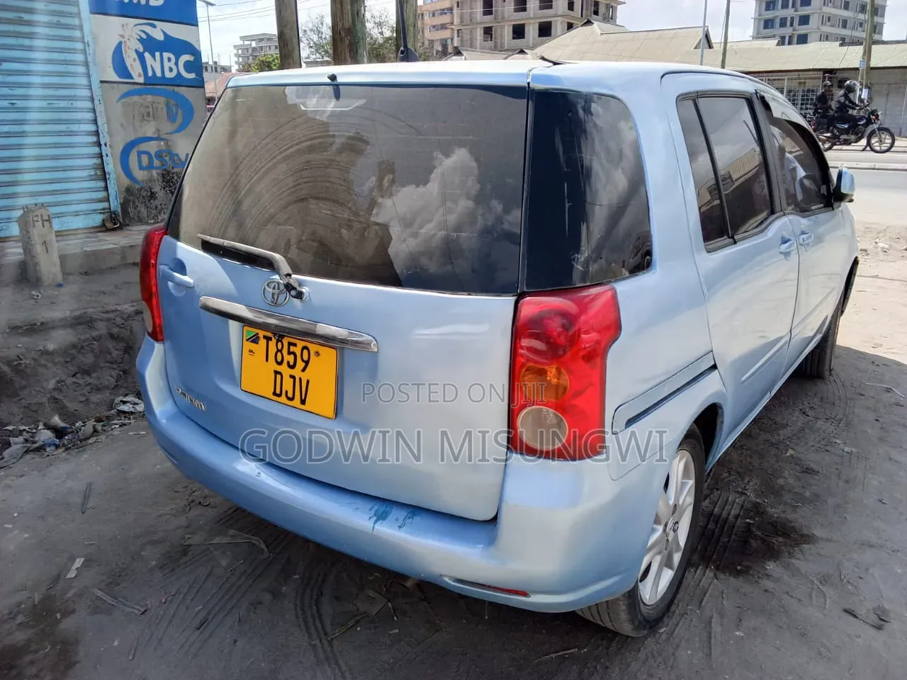 Toyota Raum 2004 Blue