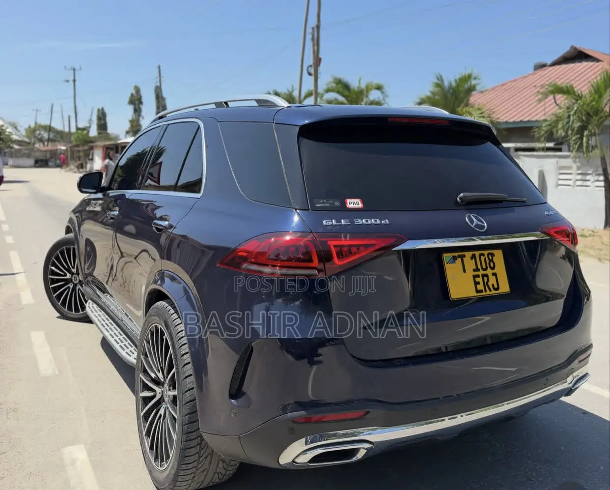 Mercedes-Benz GLE-Class GLE 300d 4MATIC 2021 Blue