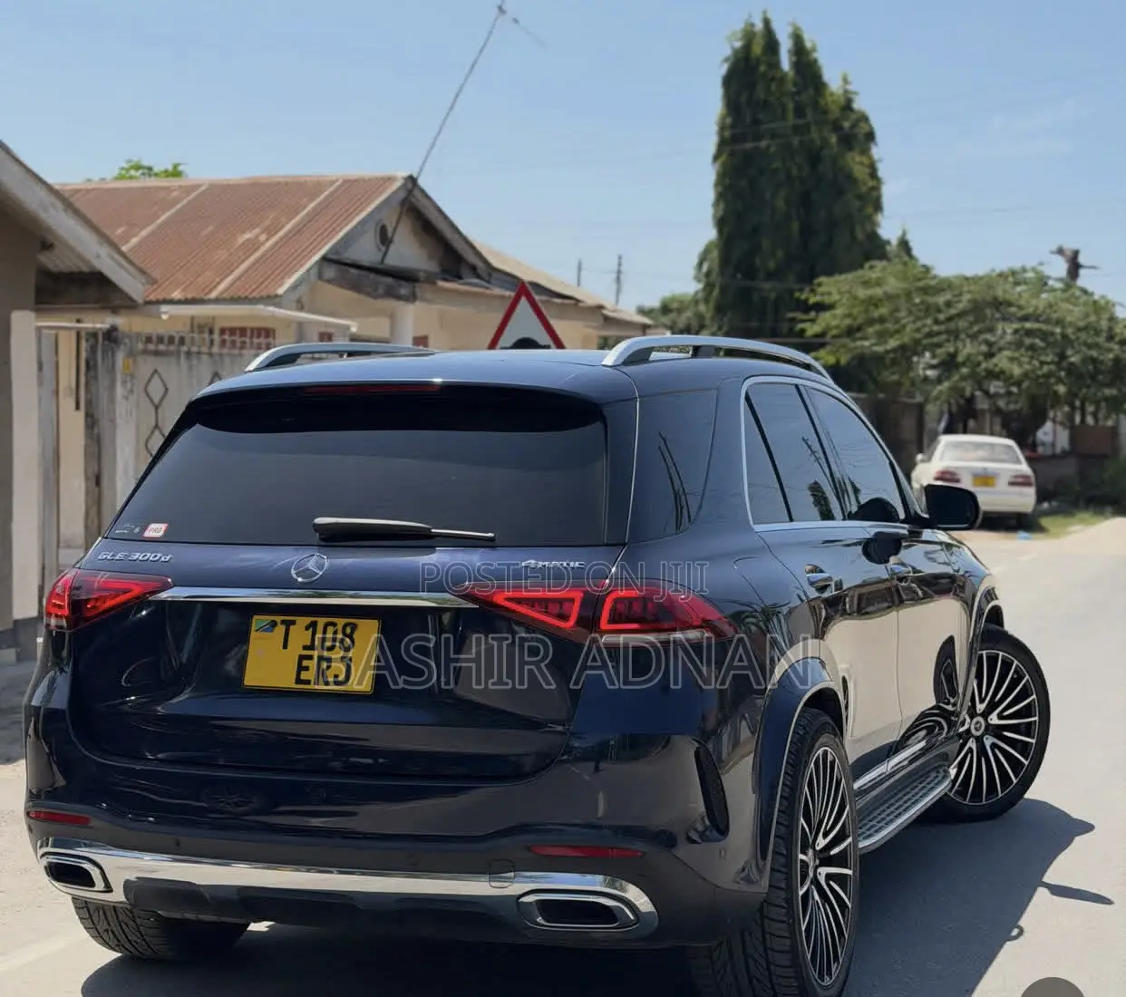 Mercedes-Benz GLE-Class GLE 300d 4MATIC 2021 Blue