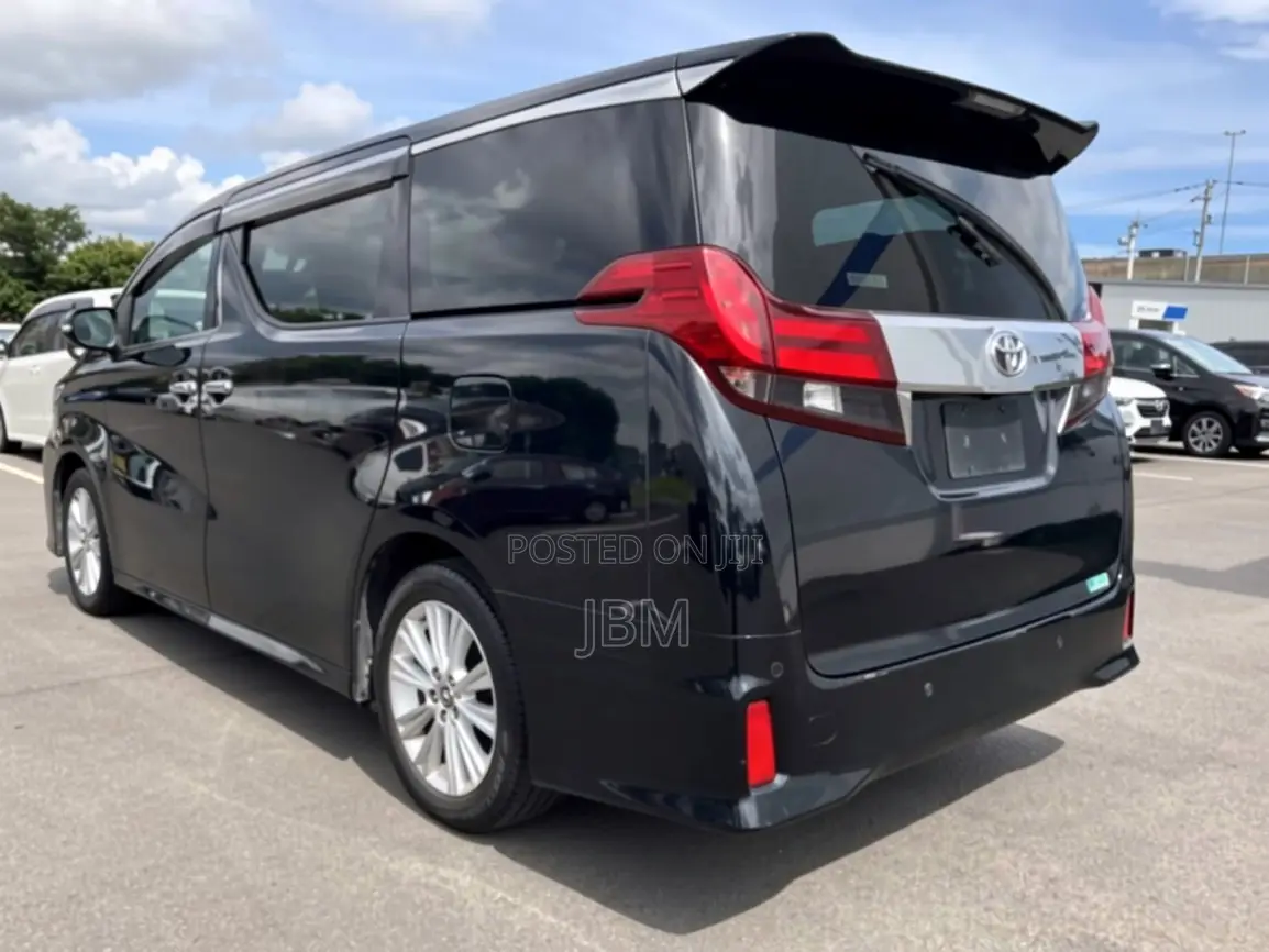 Toyota Alphard 2.5 Petrol FWD 2016 Black