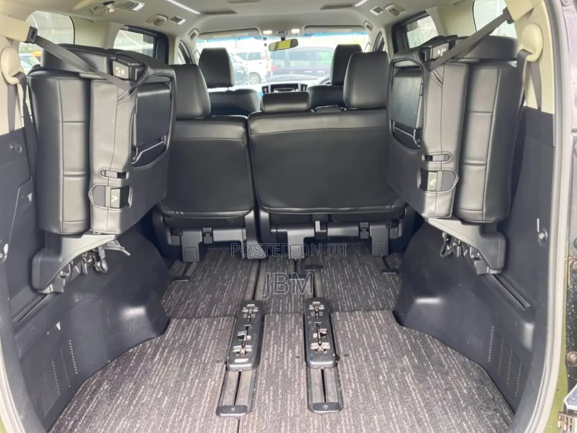 Toyota Alphard 2.5 Petrol FWD 2016 Black