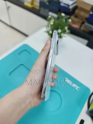 New Mobile Phone 256 GB White