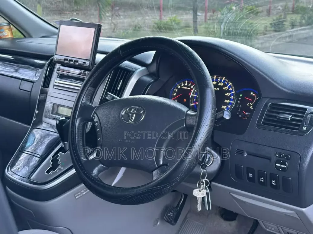 Toyota Alphard 2007 White