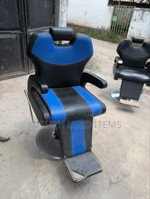 Kiti Cha Saloon