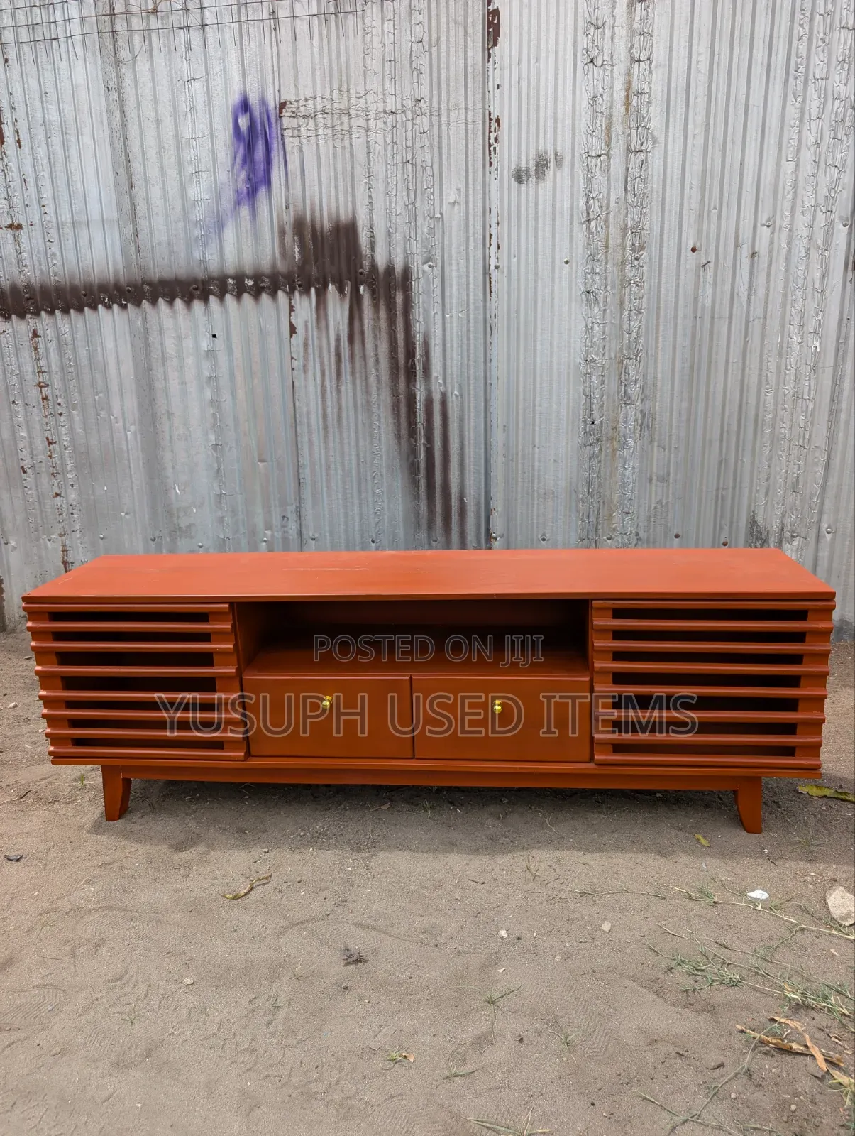 TV Case Clean